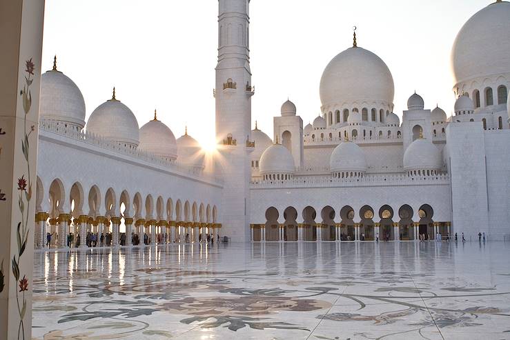 Mosquée - Abou Dhabi - Emirats Arabes Unis © Jessica Pepper-Peterson / Gallery Stock