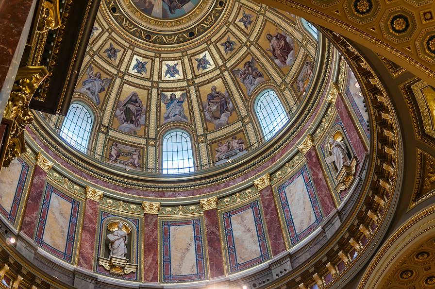 Basilique Saint-Étienne - Budapest - Hongrie © Taweepat/Fotolia