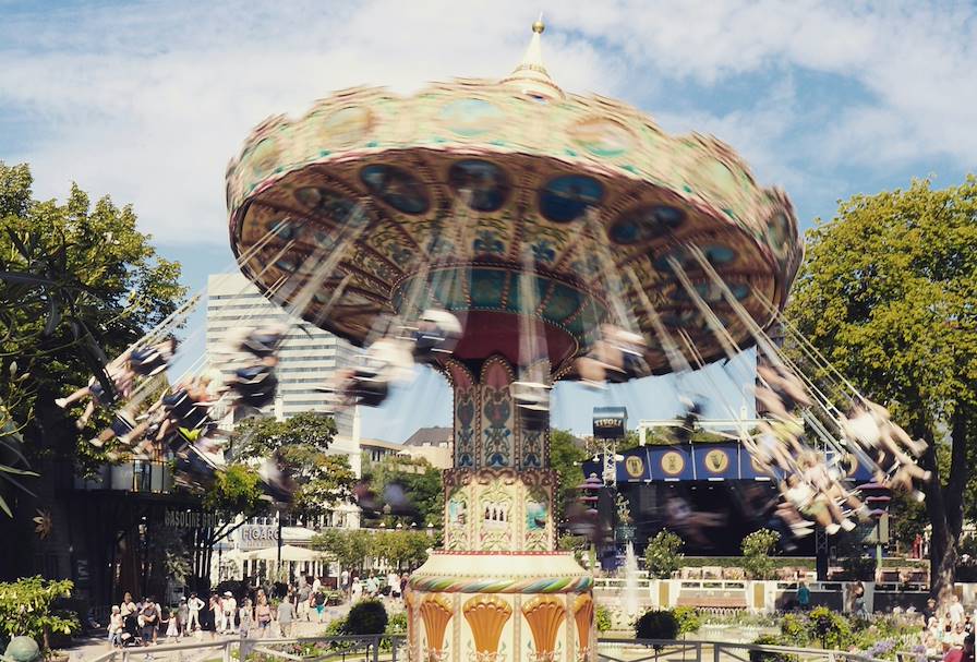 Jardins de Tivoli - Copenhague - Danemark © Julia Taubitz / Unsplash