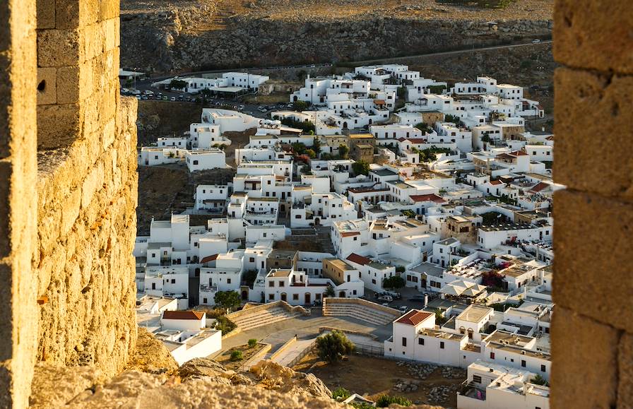 Lindos - Rhodes - Grèce © gurgenb/stock.adobe.com