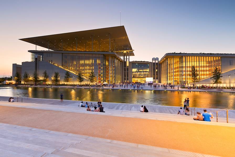 Centre culturel de la Fondation Stavros Niarchos - Athènes - Grèce © Milangonda/Adobe Stock