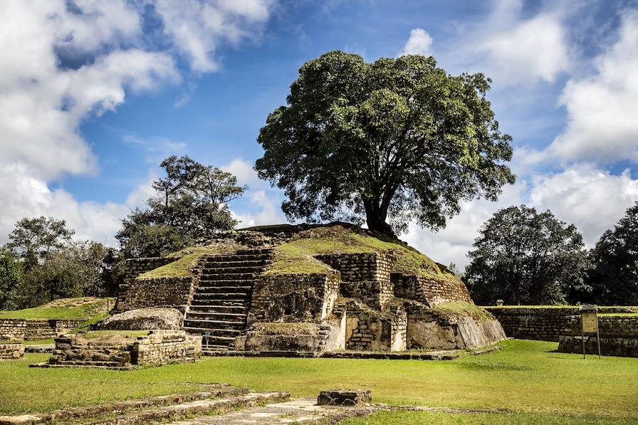 Ruines d'Iximché - Guatemala © Michal Zak/Fotolia