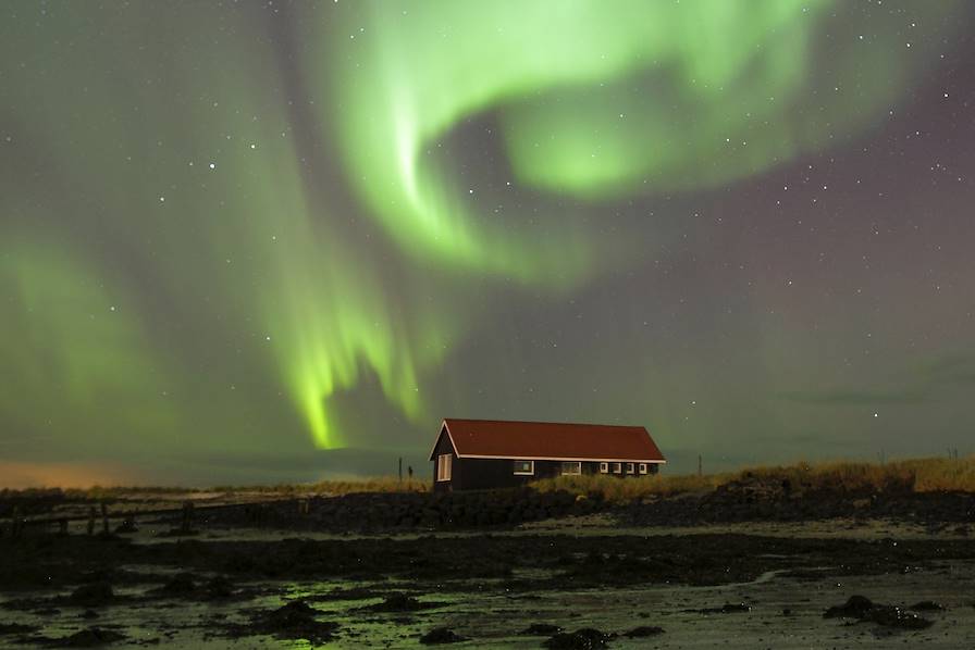 Aurore boréale - Islande © Damlow/Getty Images/iStockphoto