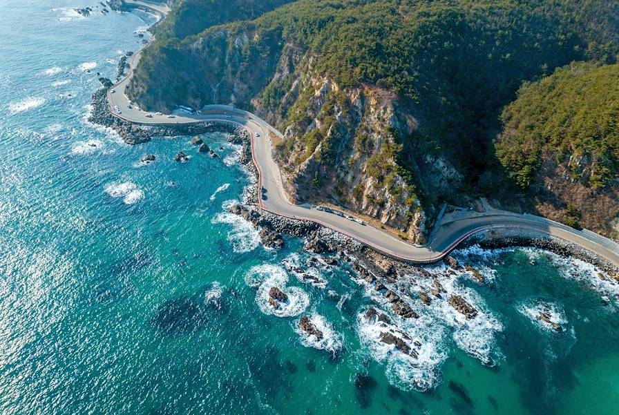 plage de Donghae et route Heonhwa-ro - Gangneung - Corée du Sud © jeong - stock.adobe.com