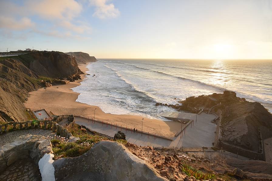 Plage Santa Cruz - Torres Vedras - Portugal © Rui Almeida Fotografia / Getty Images