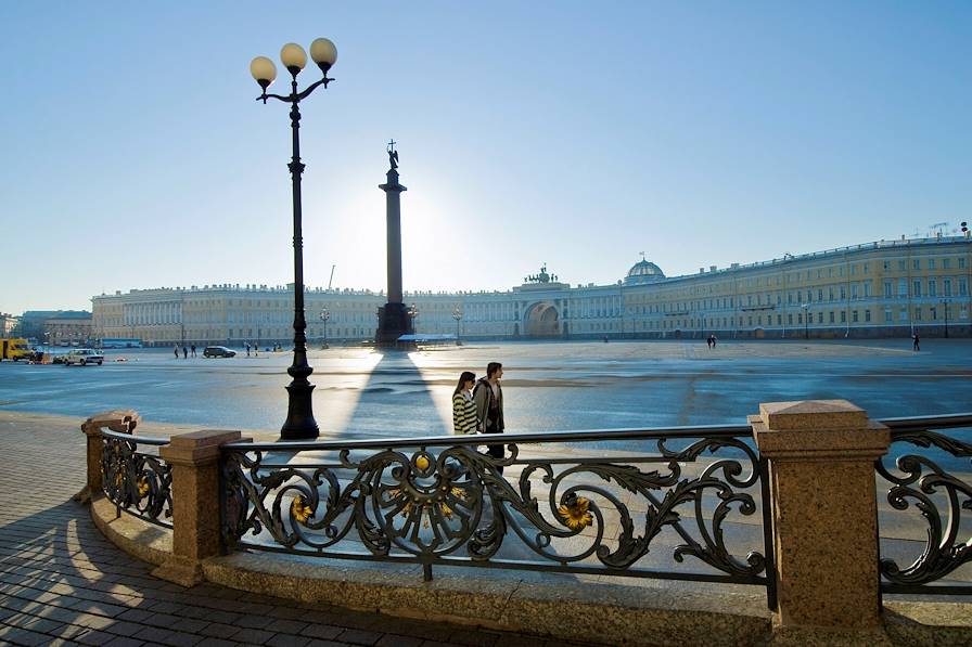 Place du Palais - Saint Petersbourg - Russie © Andreas Hub/LAIF-REA