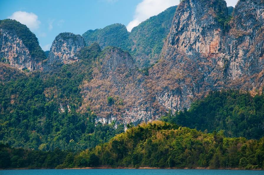 Cheow Lan Lake - Parc national de Khao Sok - Thaïlande © Frédéric Poirier