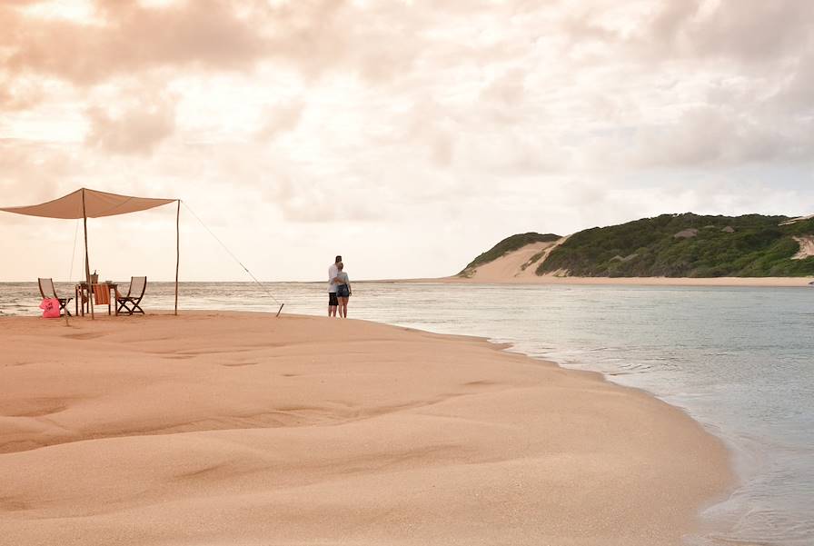 Coucher de soleil sur la plage - Péninsule de Santa Maria - Mozambique © Droits reservés