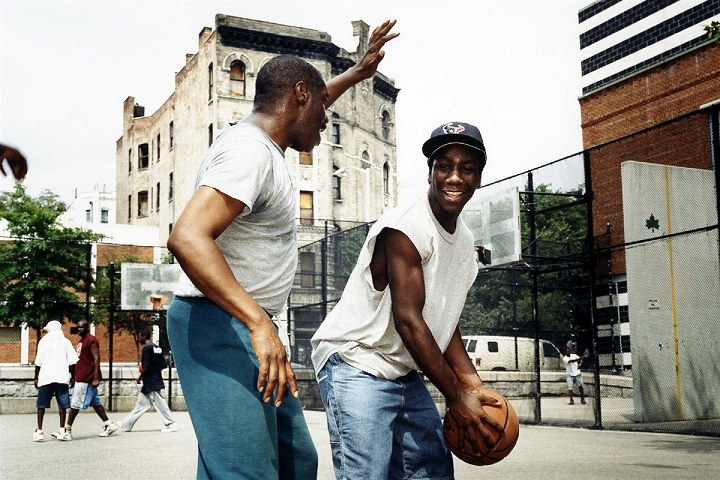 joueurs de basket à Harlem