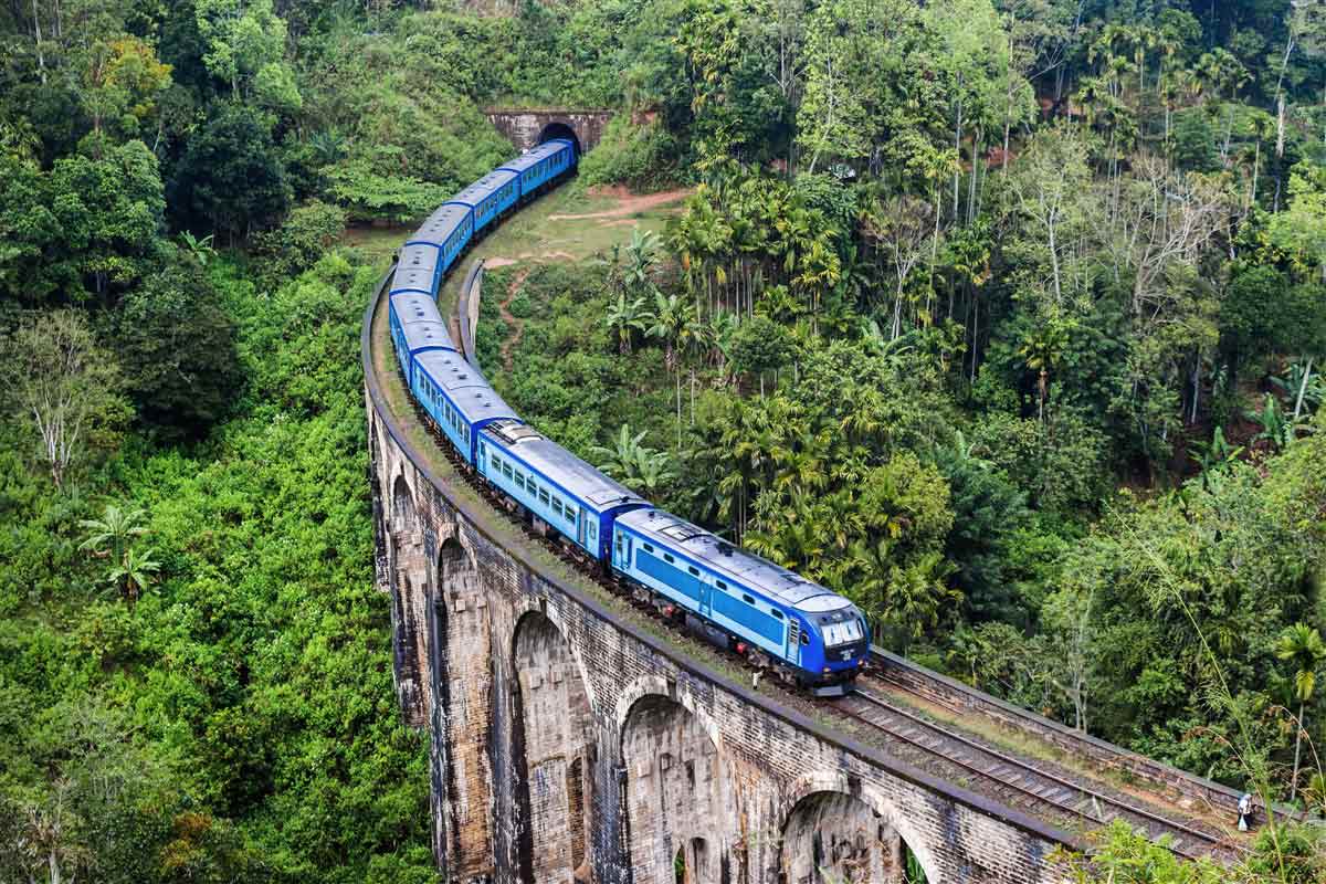 Train bleu du Sri Lanka 
